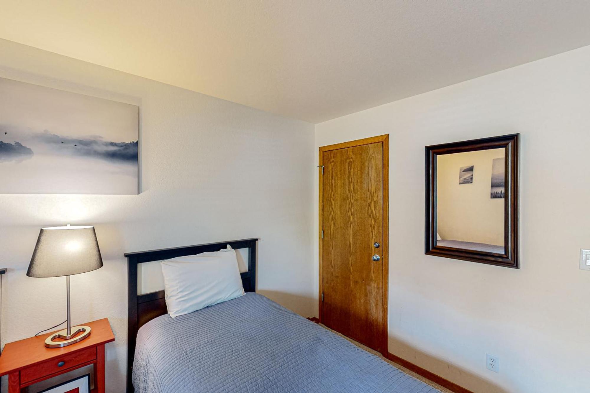 Buffalo Village Condo & Treetop Hideaway Silverthorne Room photo