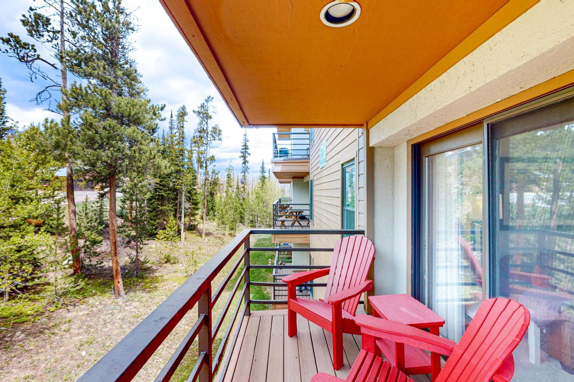 Buffalo Village Condo & Treetop Hideaway Silverthorne Room photo